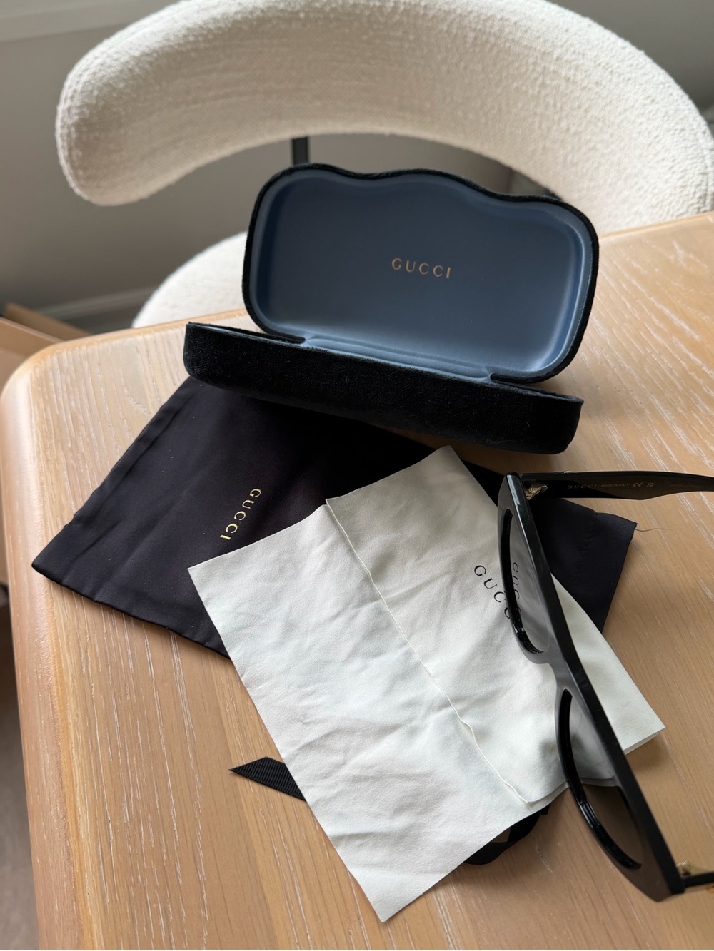 Gucci Black Cat-Eye Sunglasses with Case - Picture 6 of 7